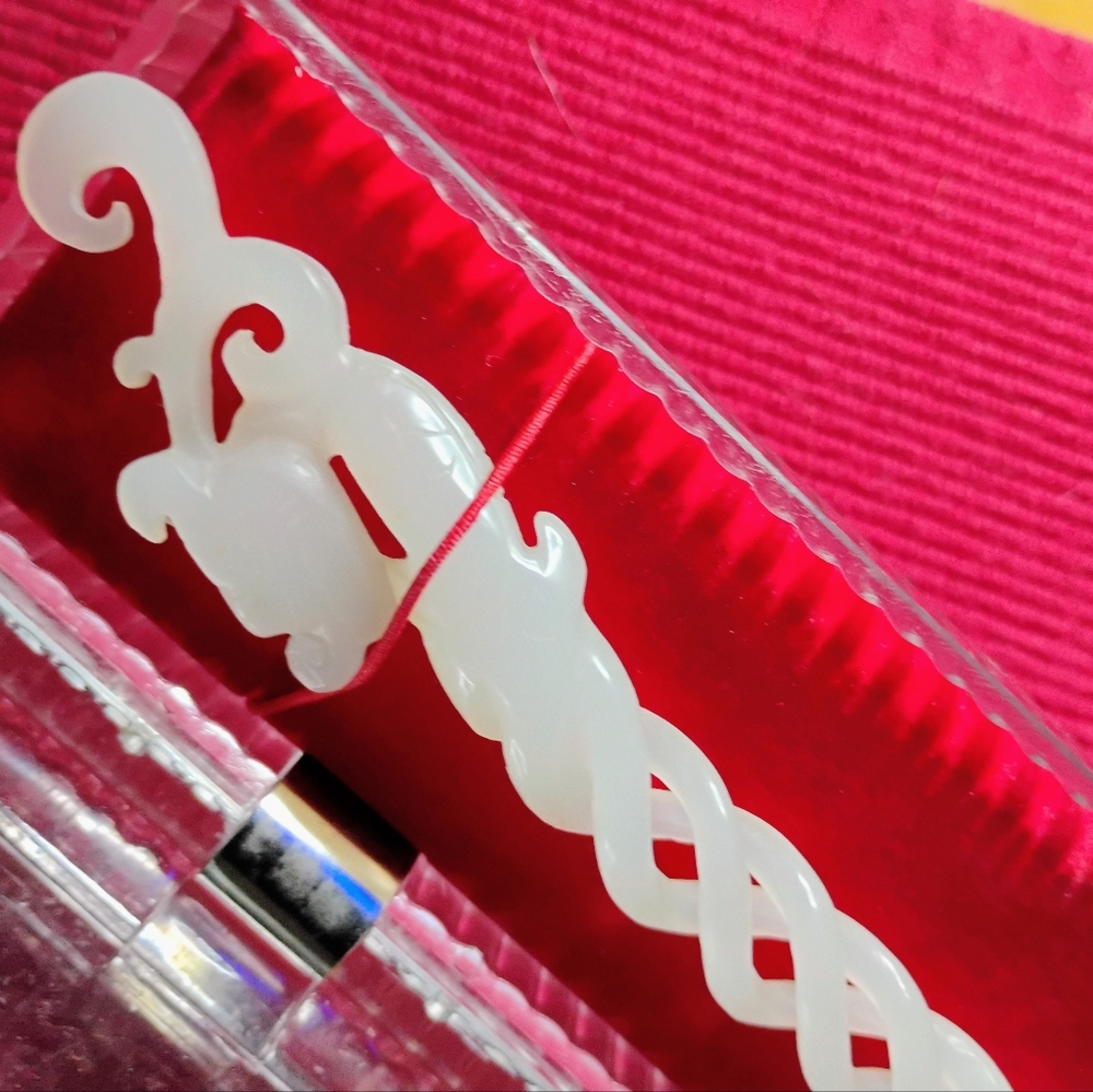 GORGEOUS WHITE JADE.💥DRAGON💥 TWISTED HAIR STICK, SCULPTED HAIR. NWT - Picture 4 of 14